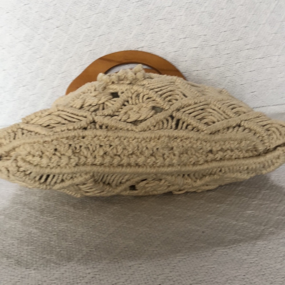 Vintage Mister Ernest crochet handbag. Cream colored. - Picture 5 of 10